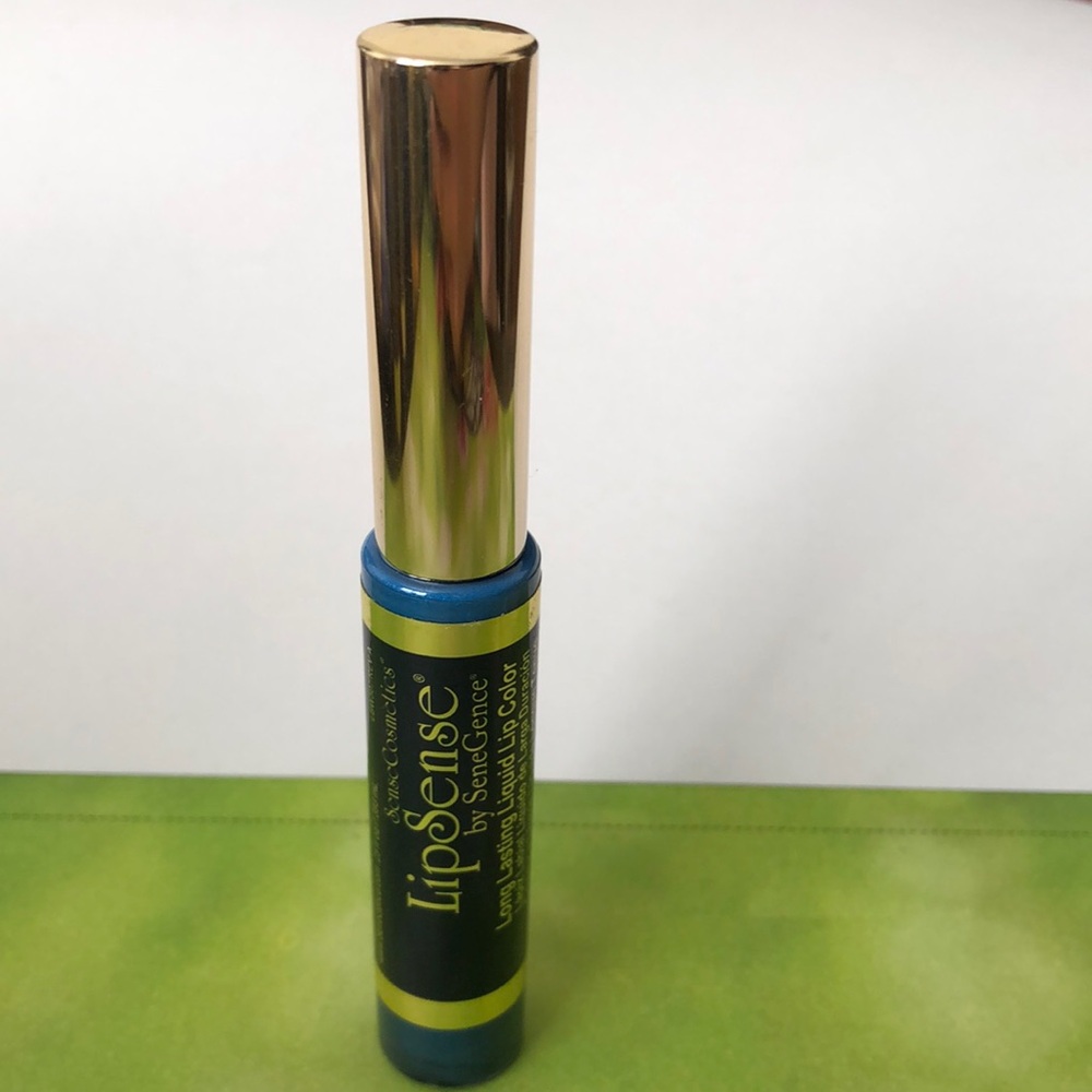 Blu-J SeneGence lip gloss
